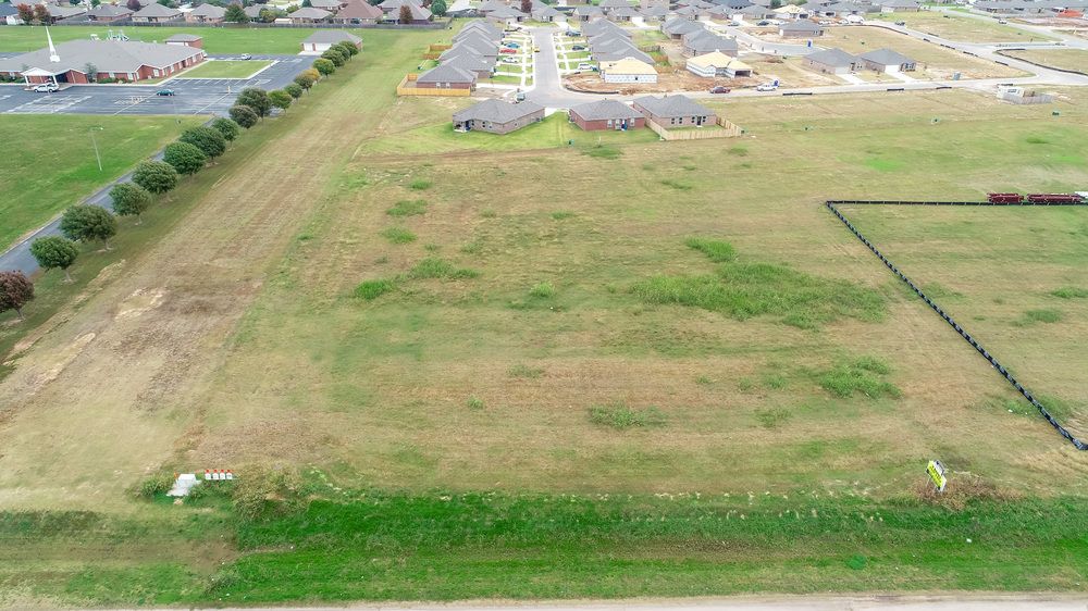 2180 N Main St, Newcastle, OK 73065